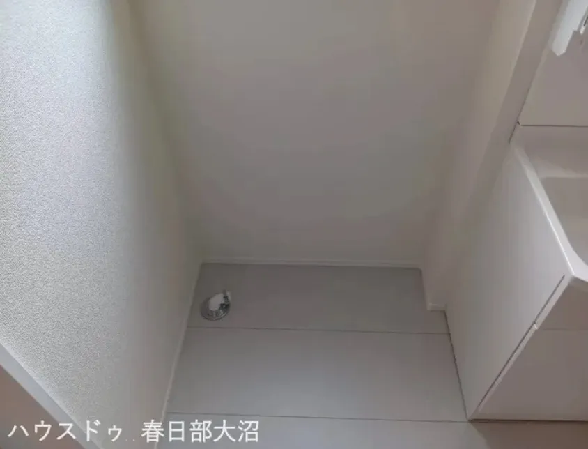 １F　洗濯機置場