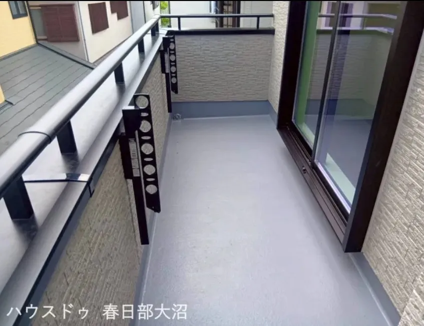 ２F　バルコニー
